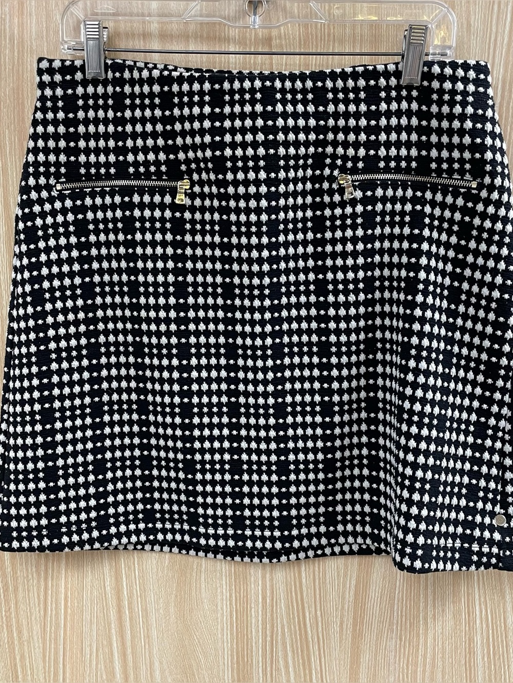 Loft black print skirt size medium